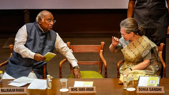 Congress President Mallikarjun Kharge with party leader Sonia Gandhi during the 25th Rajiv Gandhi National Sadbhavana Award on the birth anniversary of former PM Rajiv Gandhi, at Jawahar Bhawan in New Delhi, Sunday, Aug 20, 2023