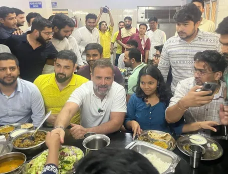 Rahul Gandhi DU Visit.jpg