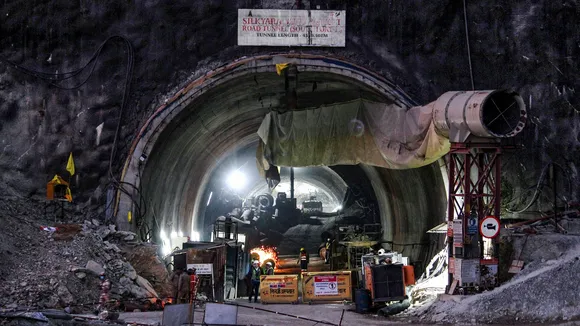 NDRF personnel and others at the under-construction tunnel between Silkyara and Dandalgaon on the Brahmakhal-Yamunotri national highway