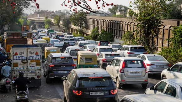 Traffic Chirag Delhi