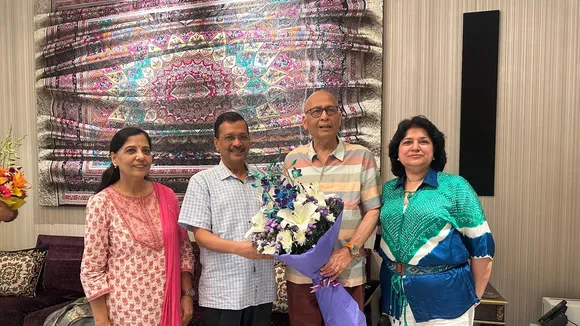 Delhi CM Arvind Kejriwal along with his wife Sunita Kejriwal meets Congress MP and advocate Abhishek Manu Singhvi, in Delhi