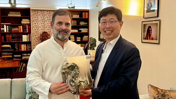 Rahul Gandhi Young Liu