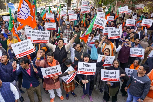 Delhi BJP protest outside AAP office