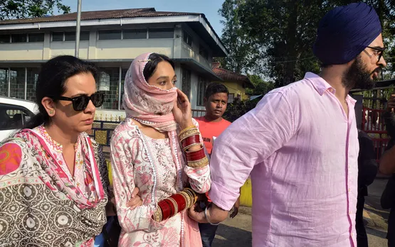 Kirandeep Kaur, wife of Khalistani leader Amritpal Singh, Daljit Kalsi’s wife Narinder Kaur (Neeru Kalsi) along with her son Simarjeet Kalsi (Sunny) arrive at Dibrugarh Central Jail in Dibrugarh on May 4