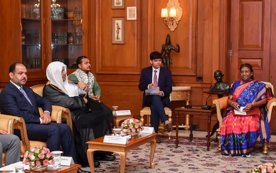 President Droupadi Murmu and Secretary General of Muslim World League Mohammad bin Abdulkarim Al-Issa during a meeting, at Rashtrapati Bhavan in New Delhi, Wednesday.jpg
