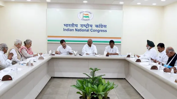 Congress President Mallikarjun Kharge with party leader and Lok Sabha LoP Rahul Gandhi during a CEC meeting on Jammu and Kashmir, at party HQ in New Delhi, Monday, Sept. 2, 2024.