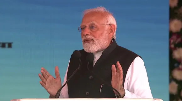 Narendra Modi Vande Bharat Mumbai