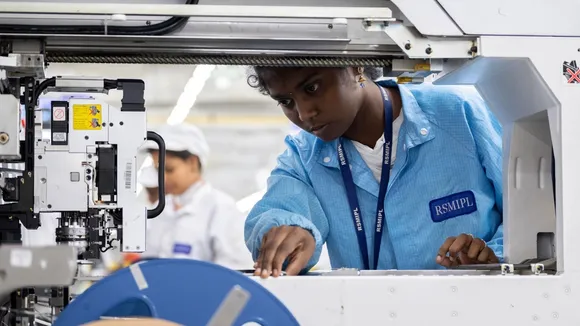 iPhone Apple Foxconn Manufacturing