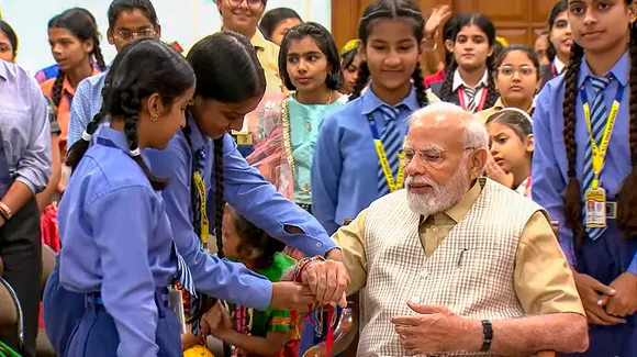 Narendra Modi Raksha Bandhan.jpg