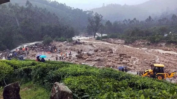 National Disaster Response Force (NDRF) personnel cooduct rescue operation after huge landslides in the hilly areas near Meppadi, in Wayanad district, Kerala, Tuesday, July 30, 2024.