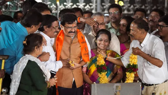 Sanjay Raut at Balasaheb Thackeray memorial