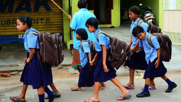 Kids going to school 