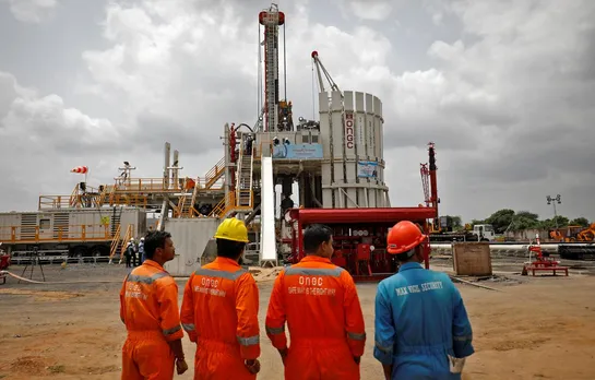 ONGC Oil.jpg