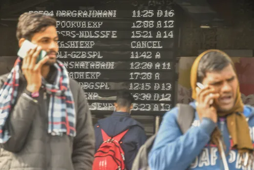 Delhi Cold Weather Trains delayed due to fog