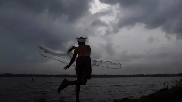 Fisherman SOUTHWEST MONSSON Bengal.jpg