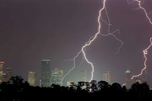 lightening houston.jpg