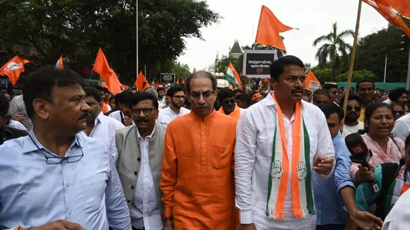 Shivaji Maharaj statue collapse MVA Protest Uddhav Thackeray