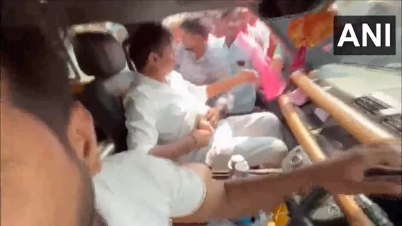 Prabhakar Reddy stabbed during campaign