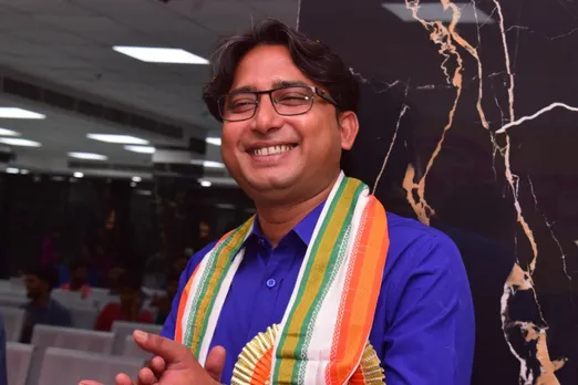 Bayron Biswas.jpg