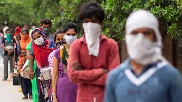 Face mask air pollution workers.jpg