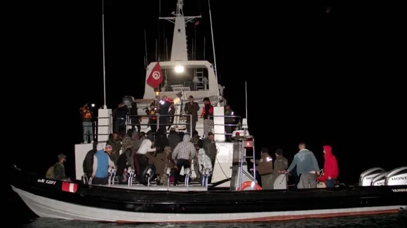 boat sink off tunisian coast