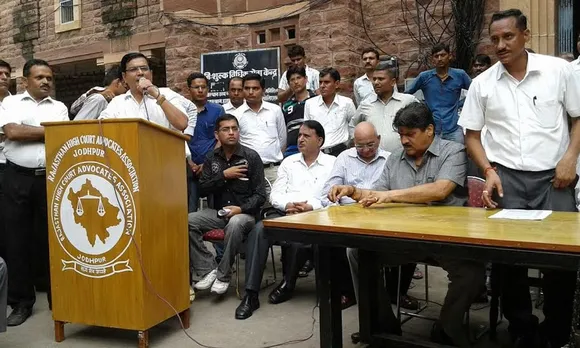 Jodhpur lawyers on strike.jpg