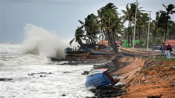 Cyclone Biparjoy kerala coast.jpg