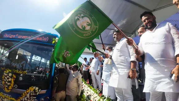 DK Shivakumar bus