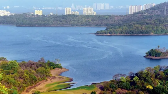 Water stock in lake Mumbai.jpg