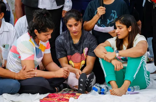 Sakshi Malik Vinesh Phogat Wrestlers protest at Jantar Mantar