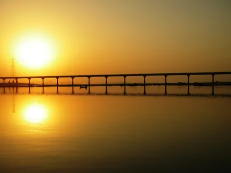 mahanadi river.jpg