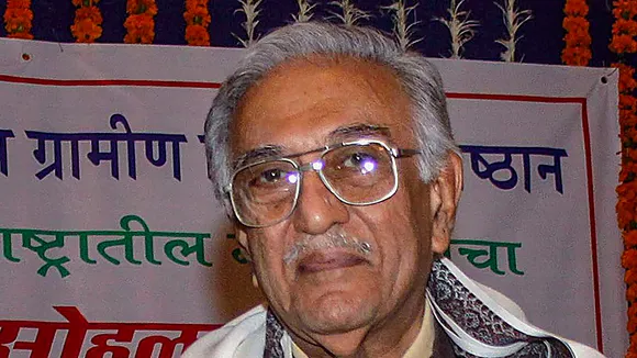 In this May 21, 2010 file photo, Padmashree awardee radio personality Ameen Sayani in Mumbai