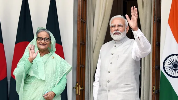 Sheikh Hasina Narendra Modi.jpg