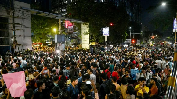 Citizens including doctors and junior doctors participate in a huge mass rally near R. G. Kar Medical College and Hospital protesting against rape and murder of a trainee doctor, in Kolkata, Monday, Aug. 12, 2024.