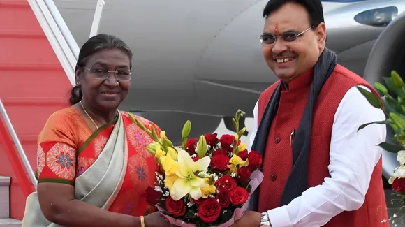 Chief Minister of Rajasthan Shri Bhajanlal Sharma received President Droupadi Murmu on her arrival at Jaipur.