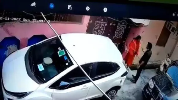 Delhi Police Sub inspecture Abuse