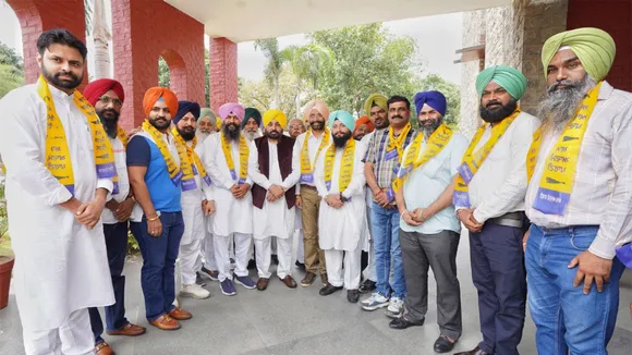 Hardeep Singh joins AAP