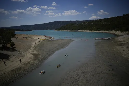 French tourism drought.jpg