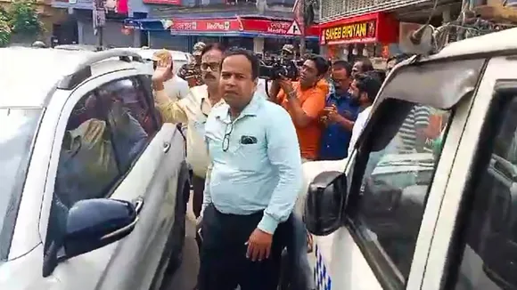 CBI officials arrive to meet the family members of the post graduate trainee doctor who was allegedly raped and murdered at Kolkata's R G Kar Medical Hospital, in North 24 Parganas, Thursday, Aug. 15, 2024.