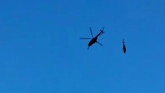 A snag-hit helicopter being towed to Gauchar for repairs by an MI-17 chopper of the Indian Air Force crashed in the hills near Kedarnath on Saturday