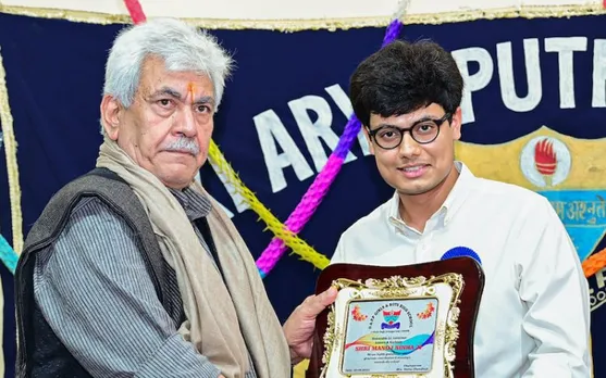 Lt Governor Manoj Sinha participates in the annual day celebration of Devki Arya Putri Pathshala, Srinagar, Saturday