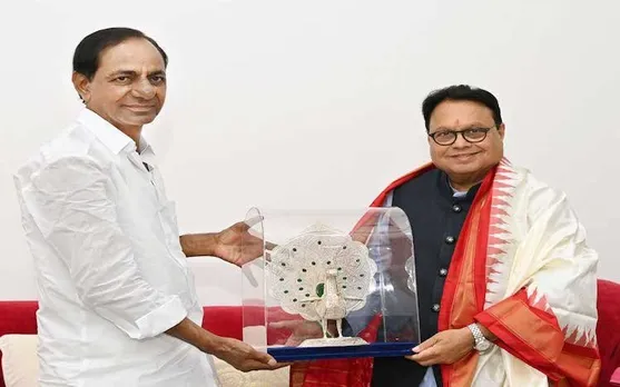 KCR with Vijay Darda