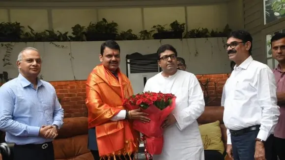 Devendra Fadnavis meets Raj Thackeray in Mumbai
