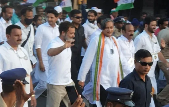 Shashi Tharoor with Rahul Gandhi on his Bharat Jodo Yatra (File photo)