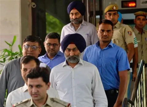 Former promoters of Fortis Healthcare Ltd, Malvinder Singh, and Shivinder Singh (file photo)