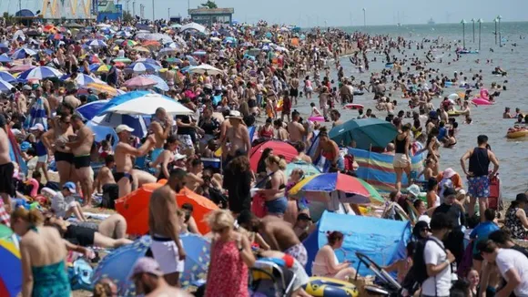 UK heat wave sets new hottest temperature record of 39.1C