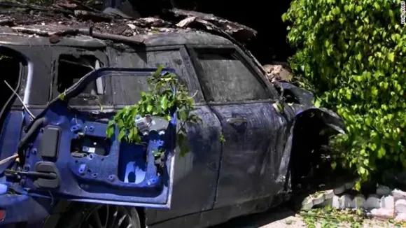 Anne Heche car after the crash