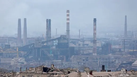 Besieged steel plant in Mariupol (Photo credit: Reuters)