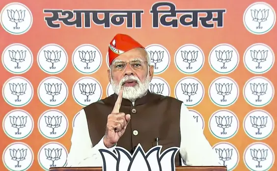Narendra Modi addressing party workers on BJP's Sthapna Diwas