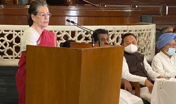 Sonia Gandhi addresses Congress Parliamentary Party meeting